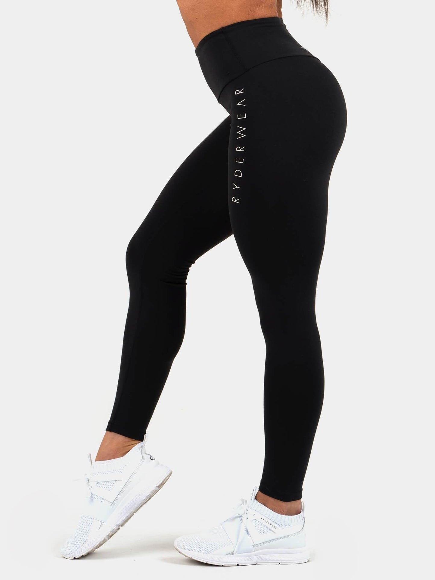INSTINCT SCRUNCH BUM LEGGINGS BLACK