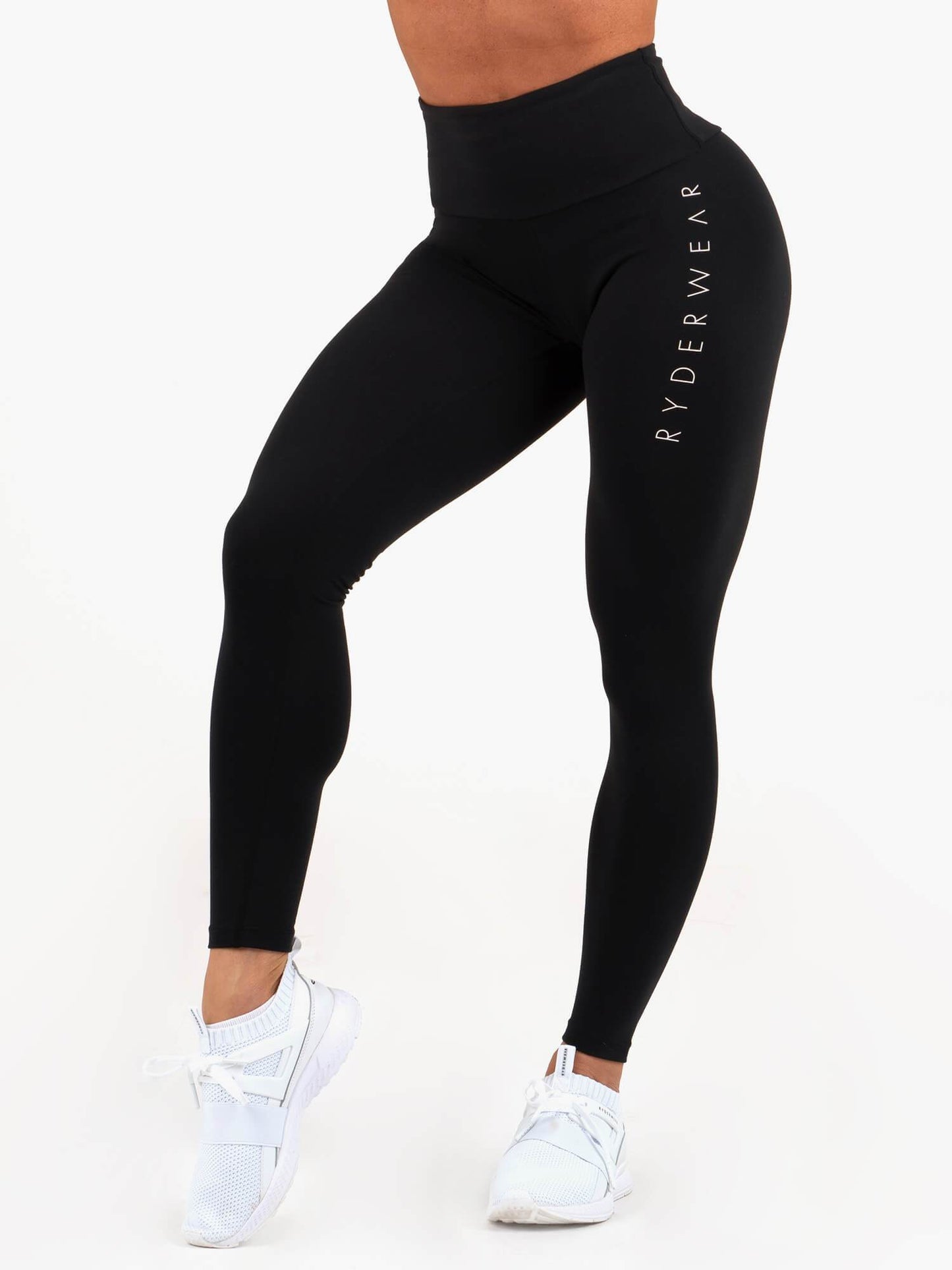 INSTINCT SCRUNCH BUM LEGGINGS BLACK