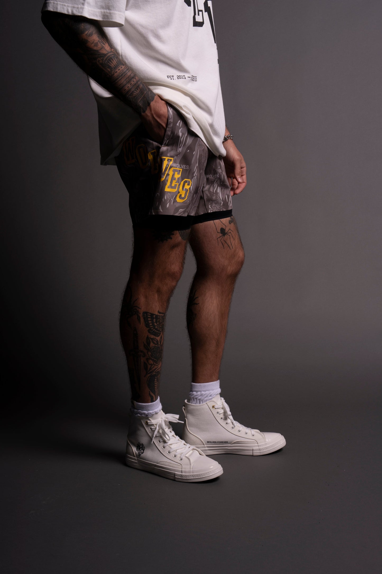 STAIRS COMPRESSION SHORTS IN OAK NORSE CAMO