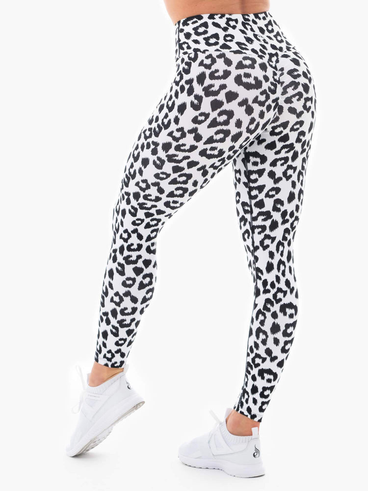 INSTINCTS SCRUNCH BUM LEGGINGS SNOW LEOPARD