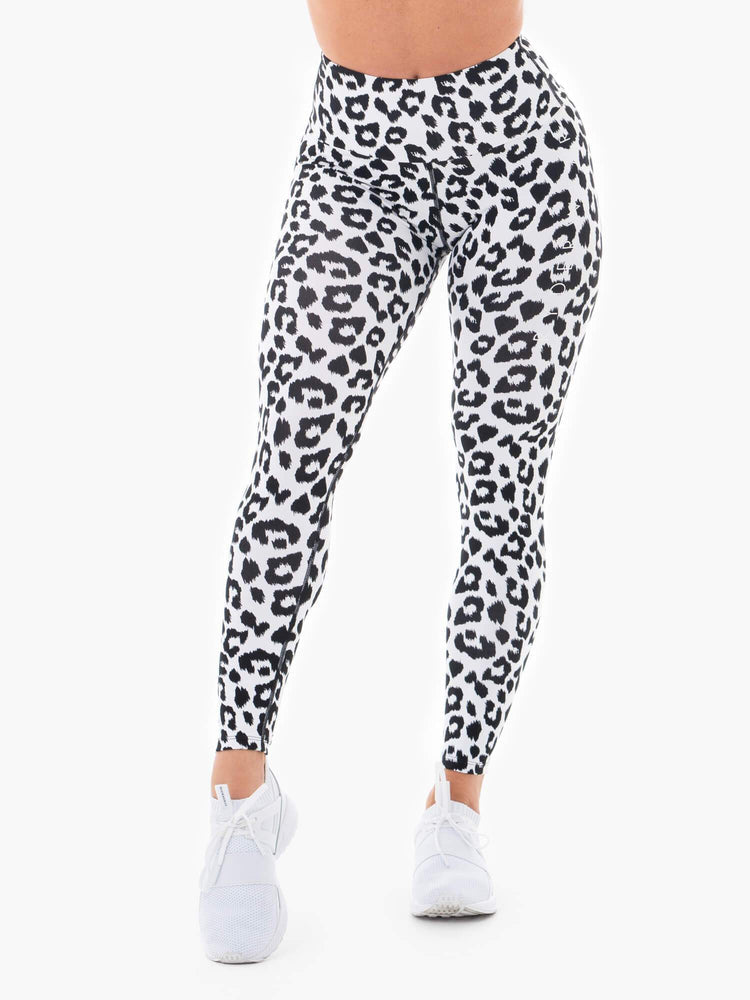 INSTINCTS SCRUNCH BUM LEGGINGS SNOW LEOPARD