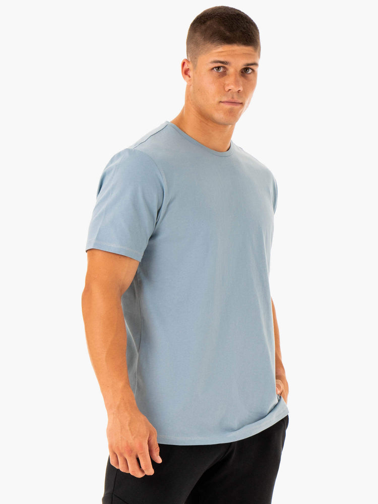 LIMITLESS T-SHIRT ICE BLUE