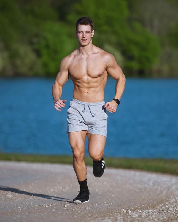 STRIKER SHORTS - GRAY 